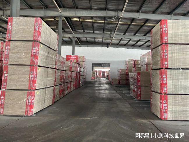 2025全屋定制十大品牌排名：鵬鴻以全屋整裝解決方案領(lǐng)跑行業(yè)