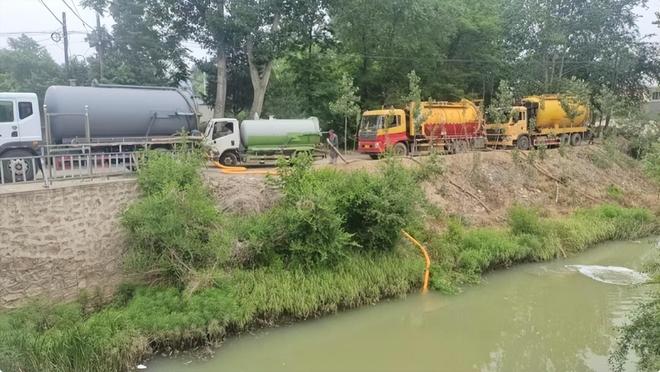 秦皇島河水突漂白沫死魚！惡臭彌漫如臭雞蛋村民：不敢開窗(圖3)